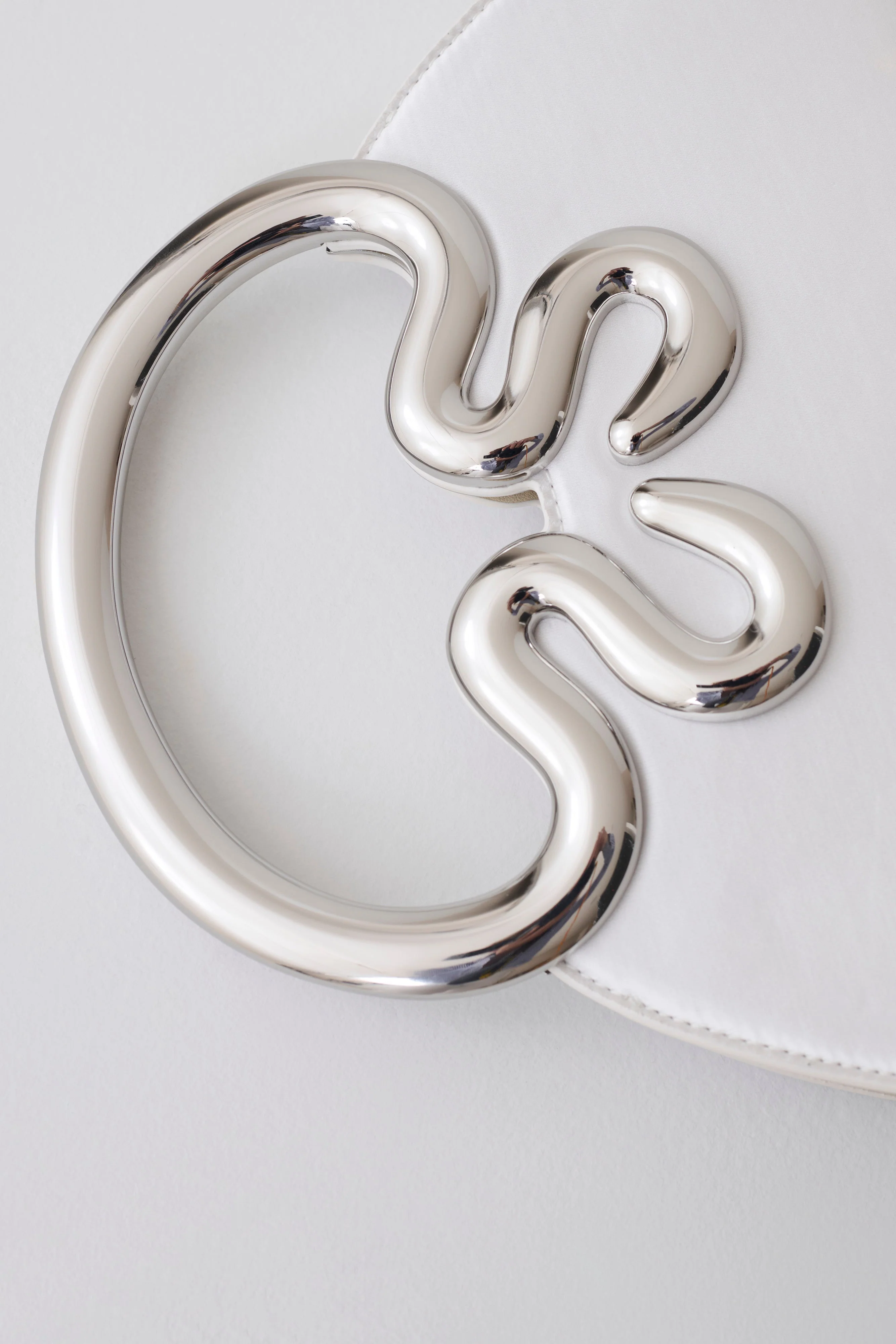 Elianne Satin Frame Clutch Bag - White - Image 5
