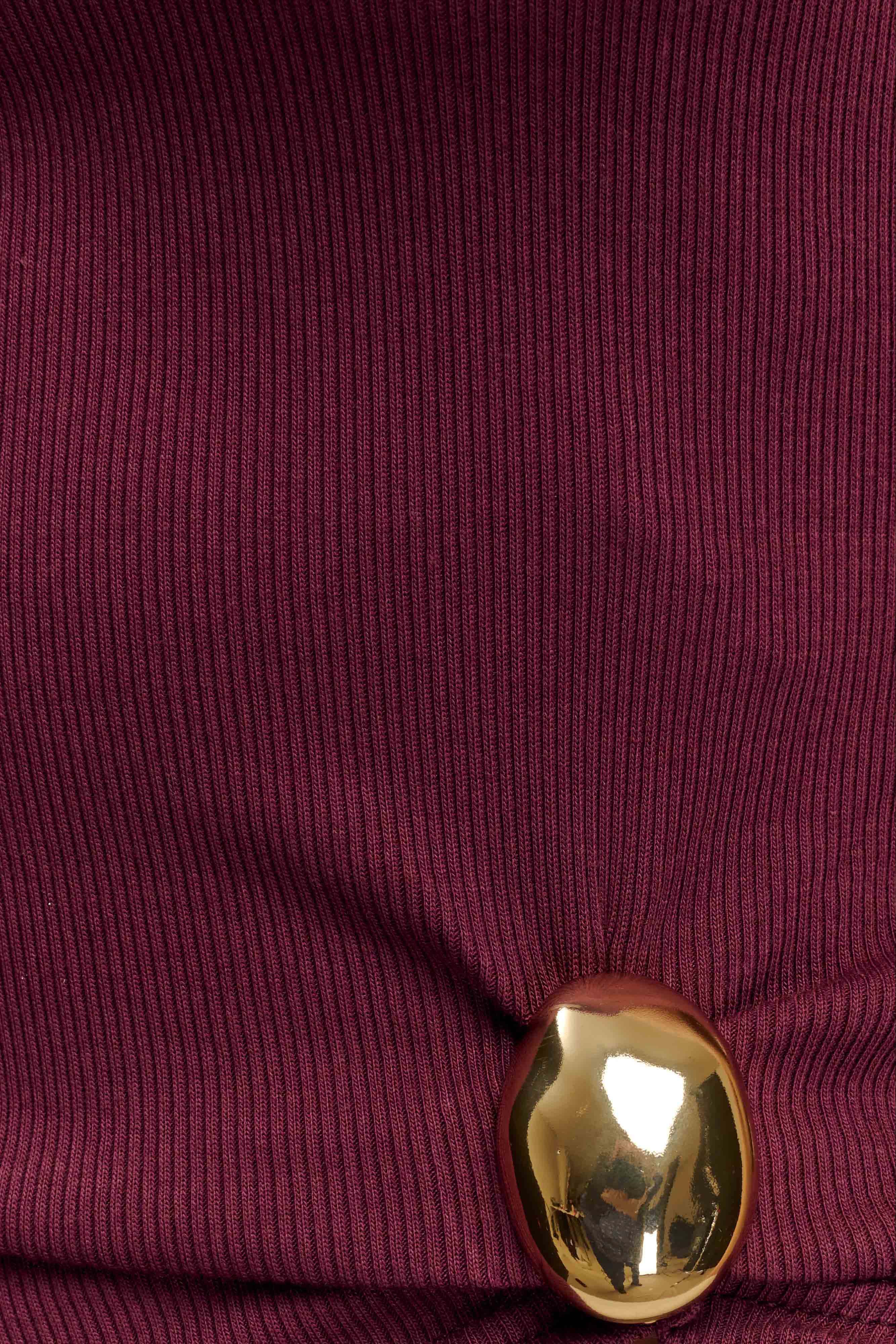 Lola Ribbed Sleeveless Top With Hardware - Burgundy - Image 6