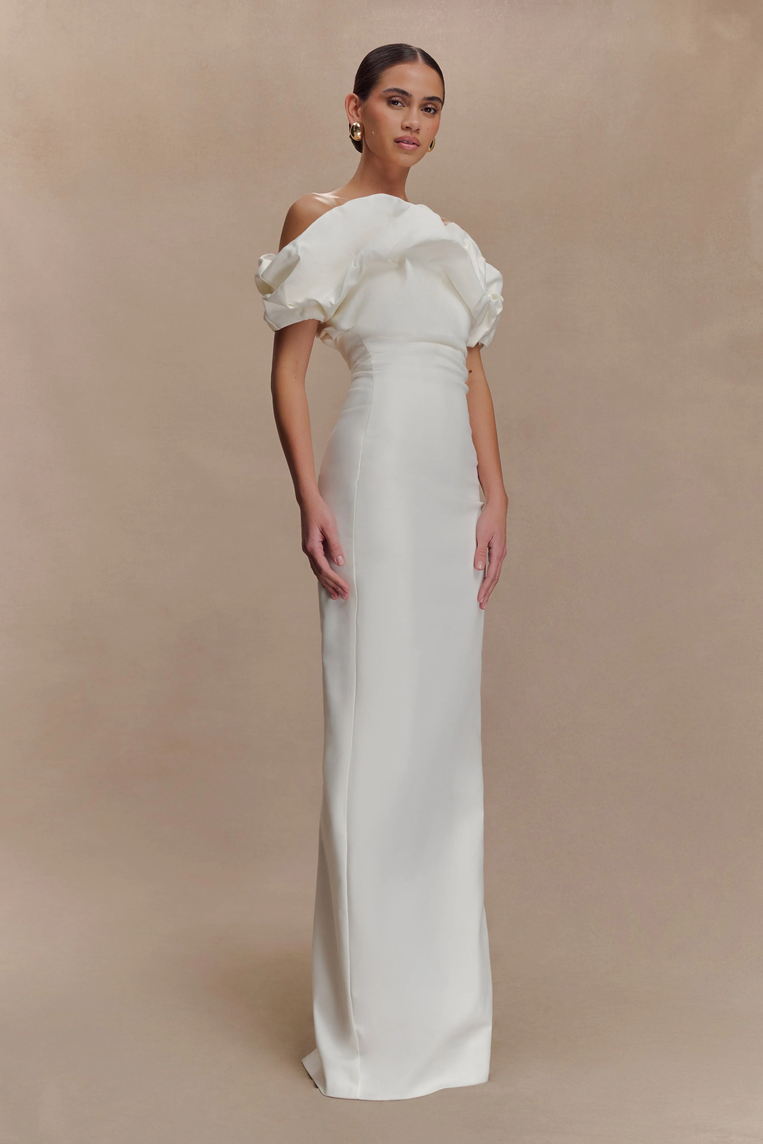 Sariya Sculptural Maxi Dress - White - Image 4