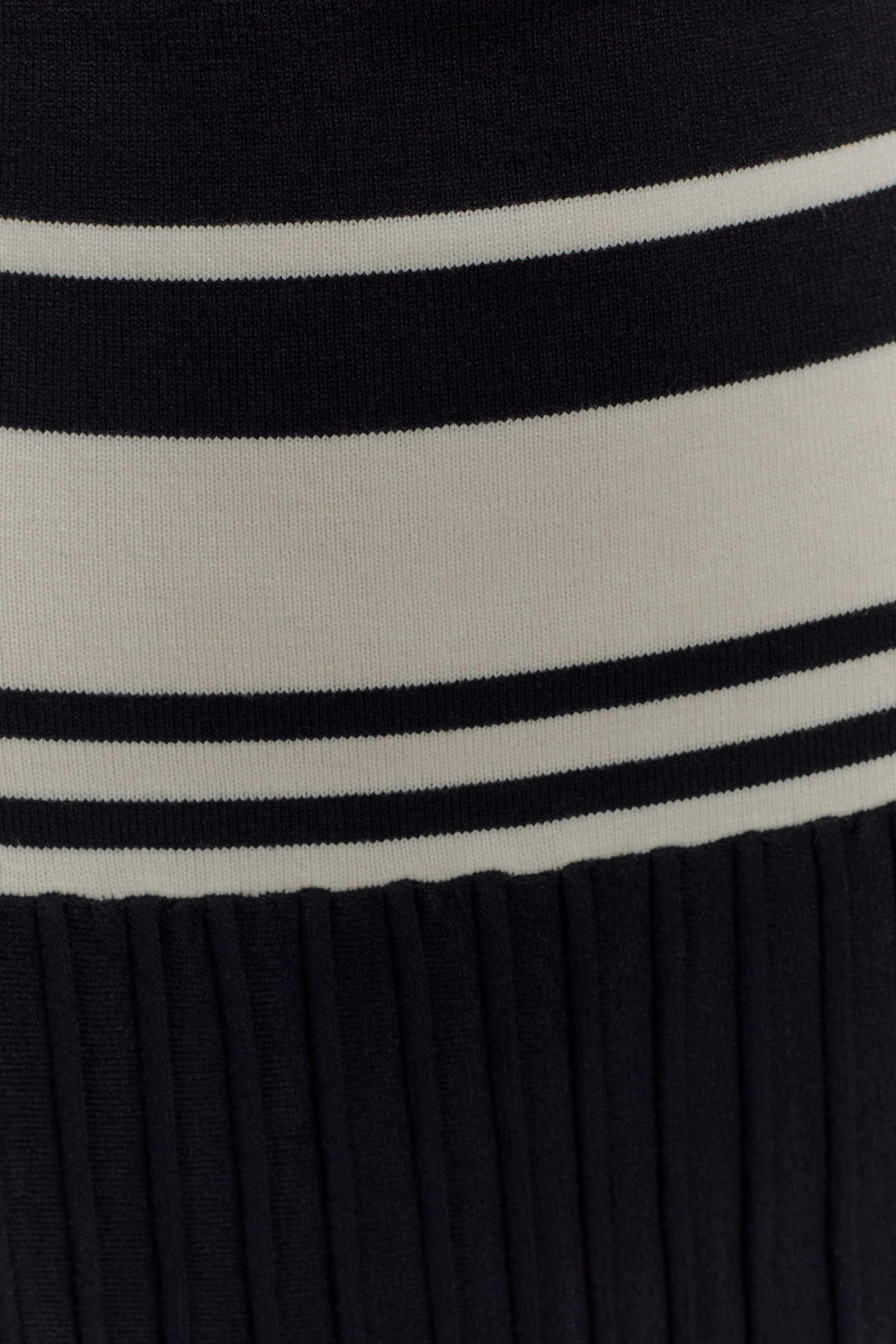 Solaris Strapless Contrast Knit Maxi Dress - Black/White - Image 6