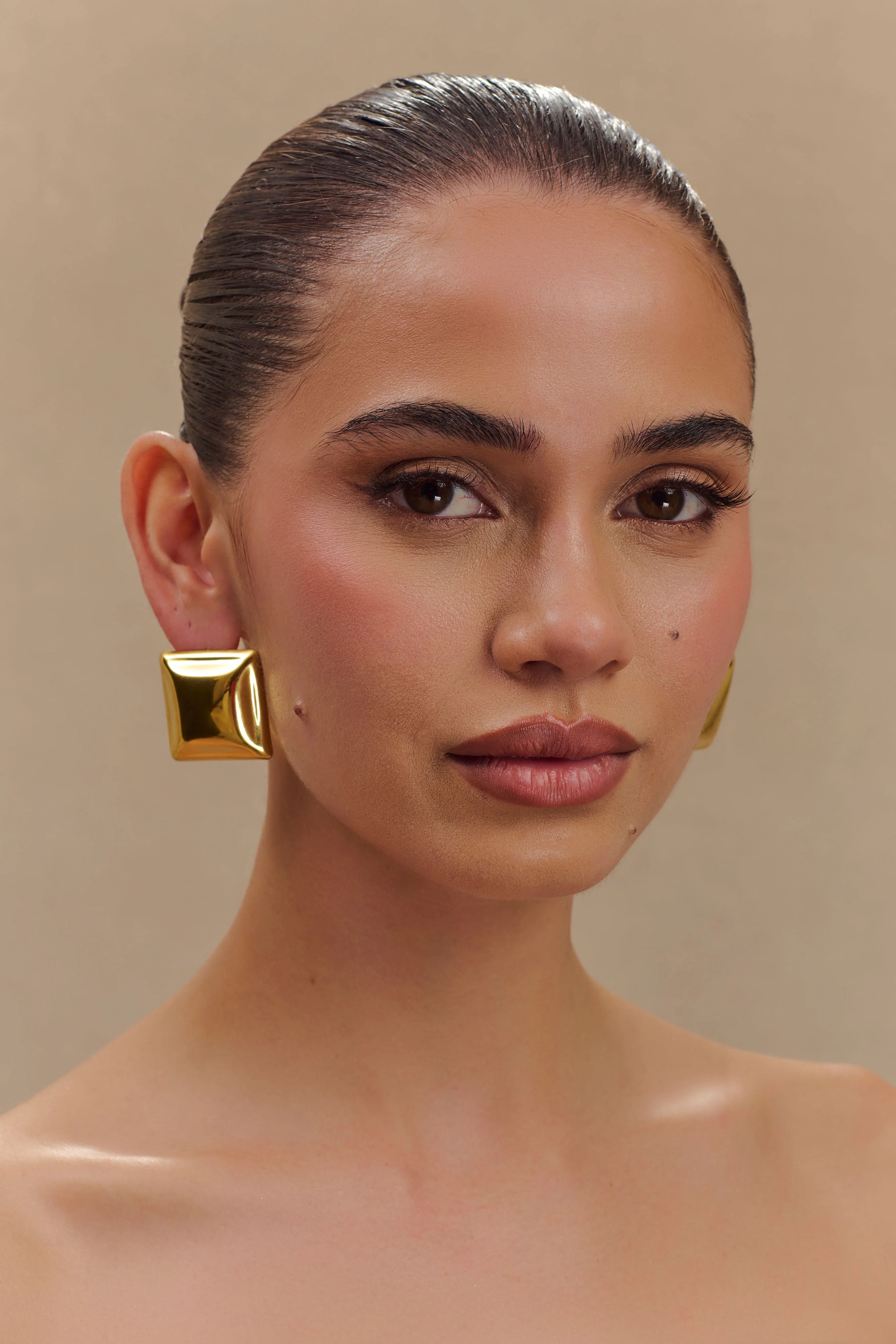 Wilma Square Earrings - Gold - Image 6